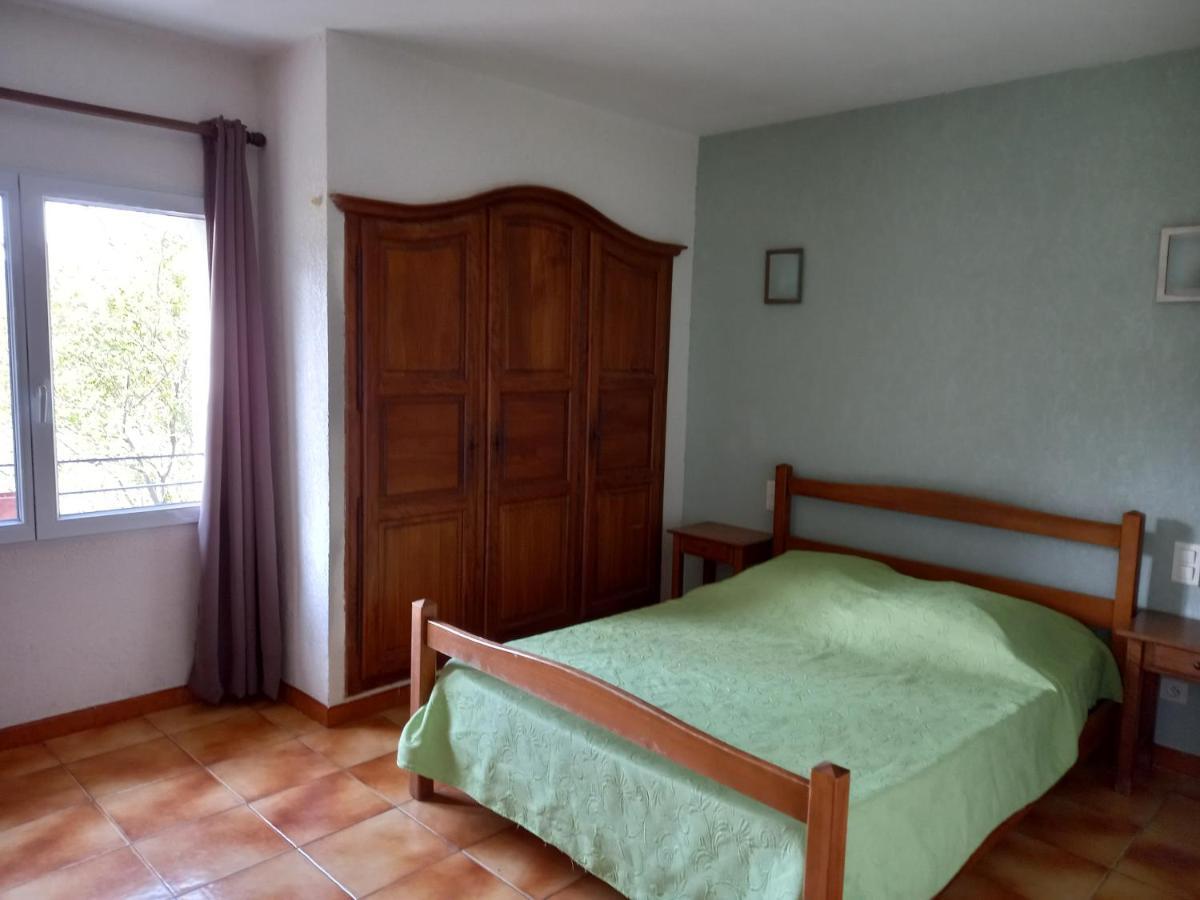 Chambres D'Hotes Domaine De Pelissols Bedarieux Exterior photo